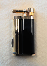 Load image into Gallery viewer, Kiribi, Tomo Gold, Pipe Lighter