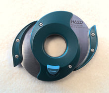 Load image into Gallery viewer, Haso Taiji Cigar Cutter, green