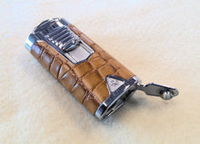 Load image into Gallery viewer, Rocky Patel Statesman, Triple Torch, tan/chrome
