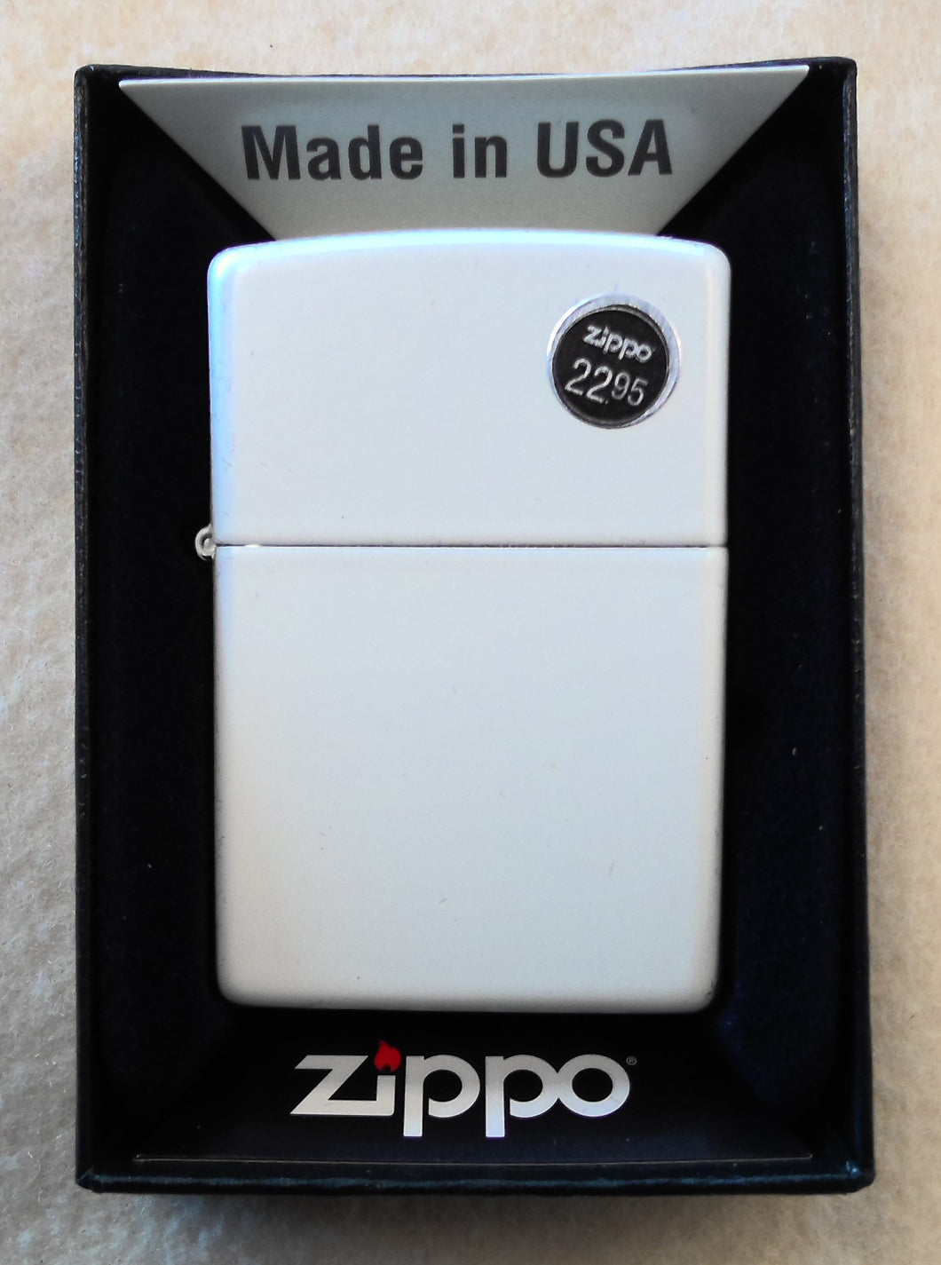 Zippo, Matte White