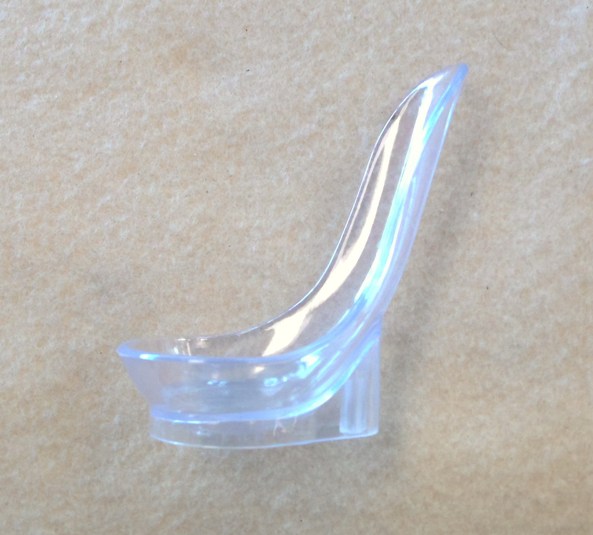 Clear Plastic Pipe Rest – The Happy Piper