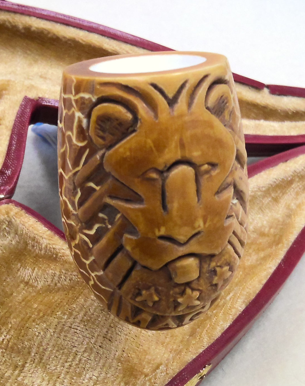 Block Meerschaum MAGA Lion